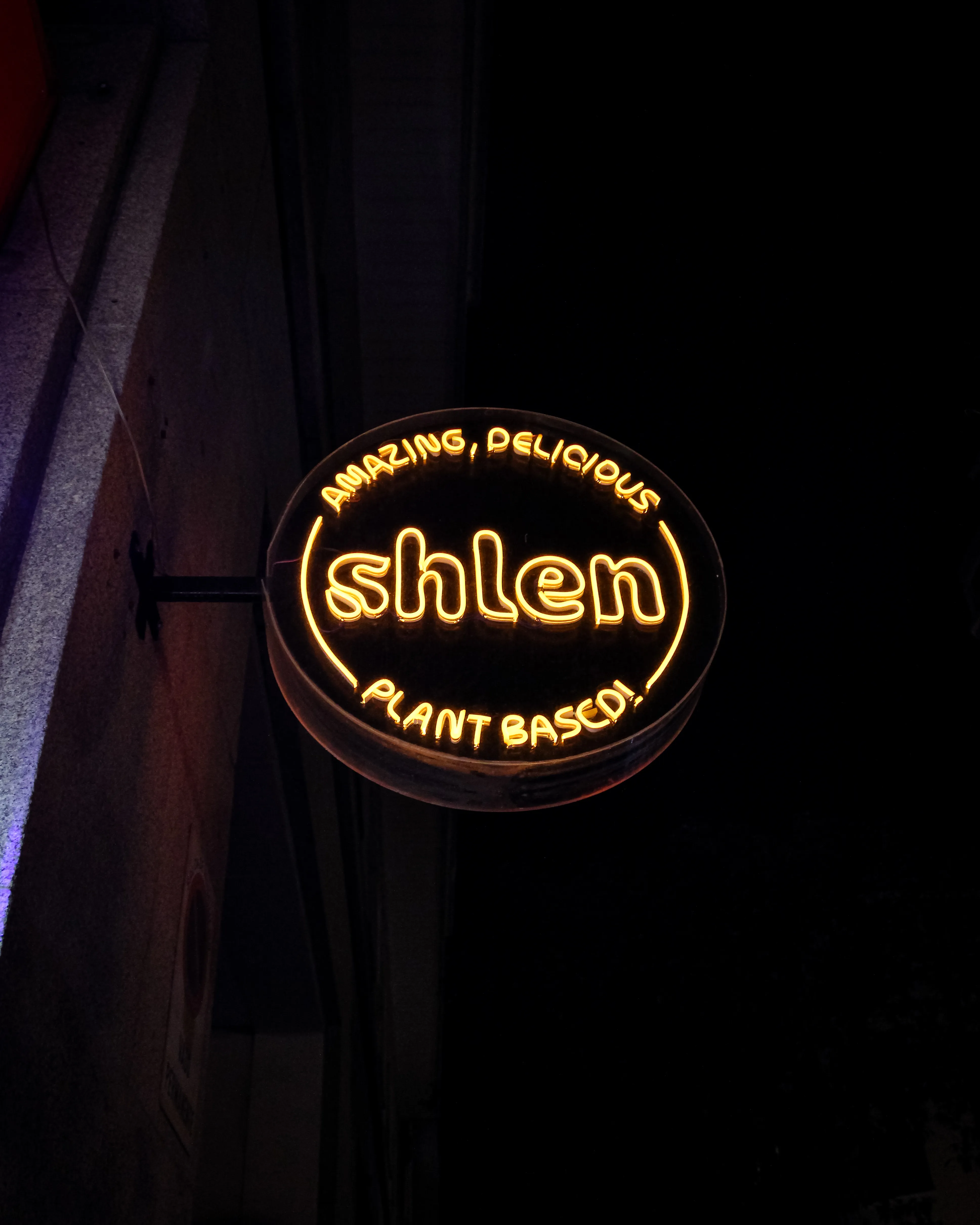 Shlen logo with fluorescent outside the local